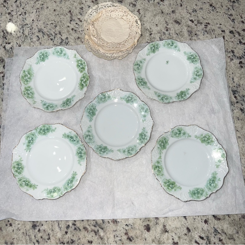 Vintage Hermann Ohme, Germany Prussia Elysee green/ White Flowers set of 5